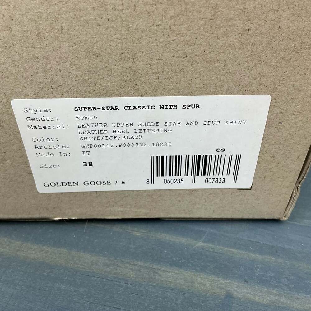 Golden Goose Super-Star w/black heel tab & metal stud lettering Women’s 38 8 - Picture 13 of 15